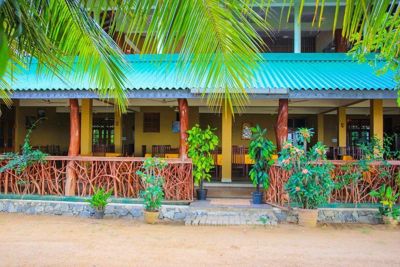 Wila Safari Hotel Tissamaharama Exterior foto